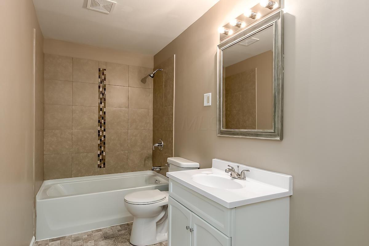2054 Case Road Columbus, OH 43224 - Photo 21 of 34