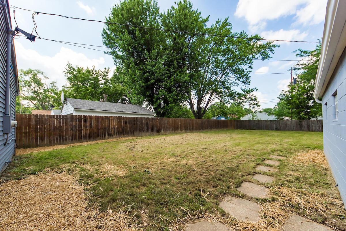 2054 Case Road Columbus, OH 43224 - Photo 30 of 34