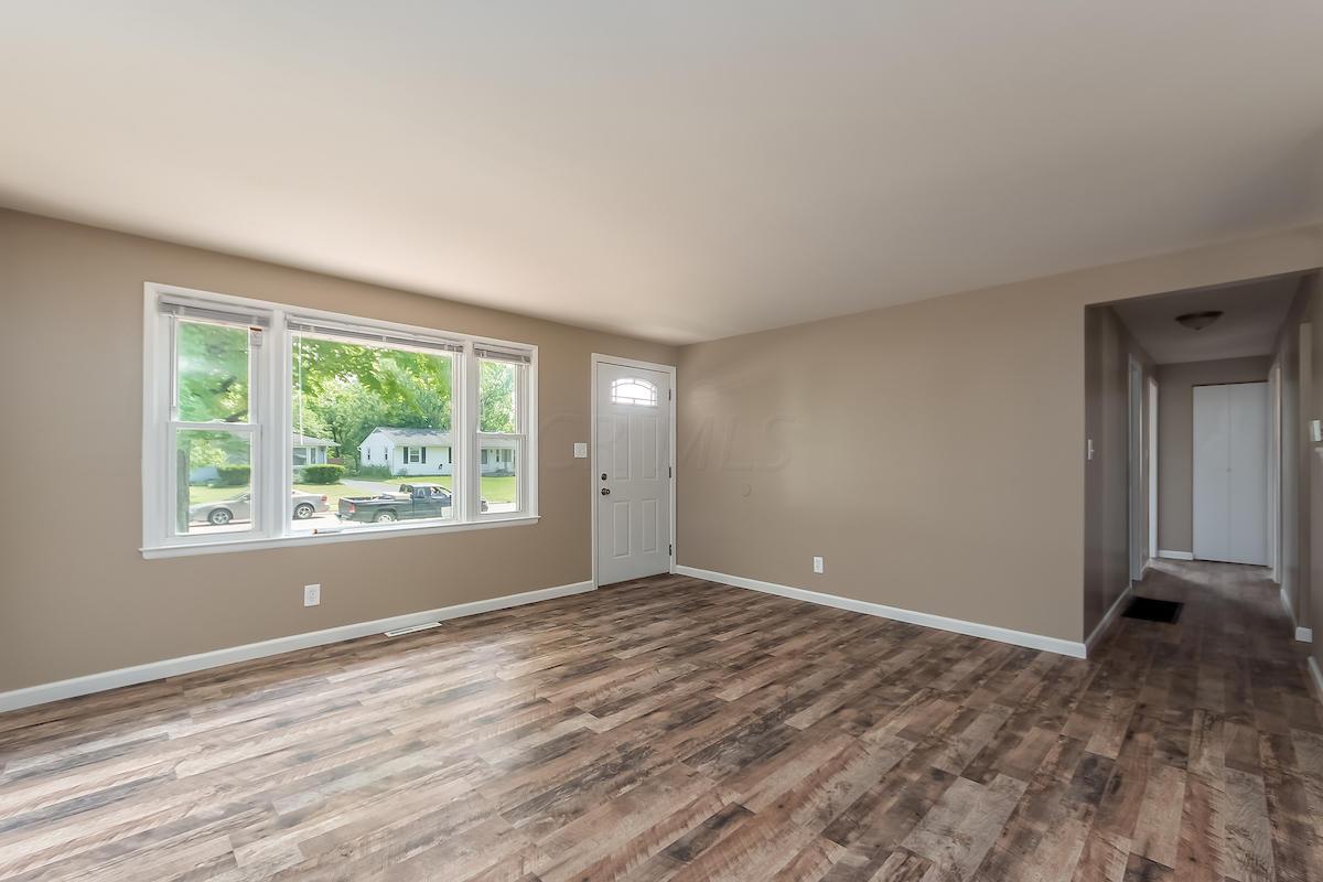 2054 Case Road Columbus, OH 43224 - Photo 6 of 34