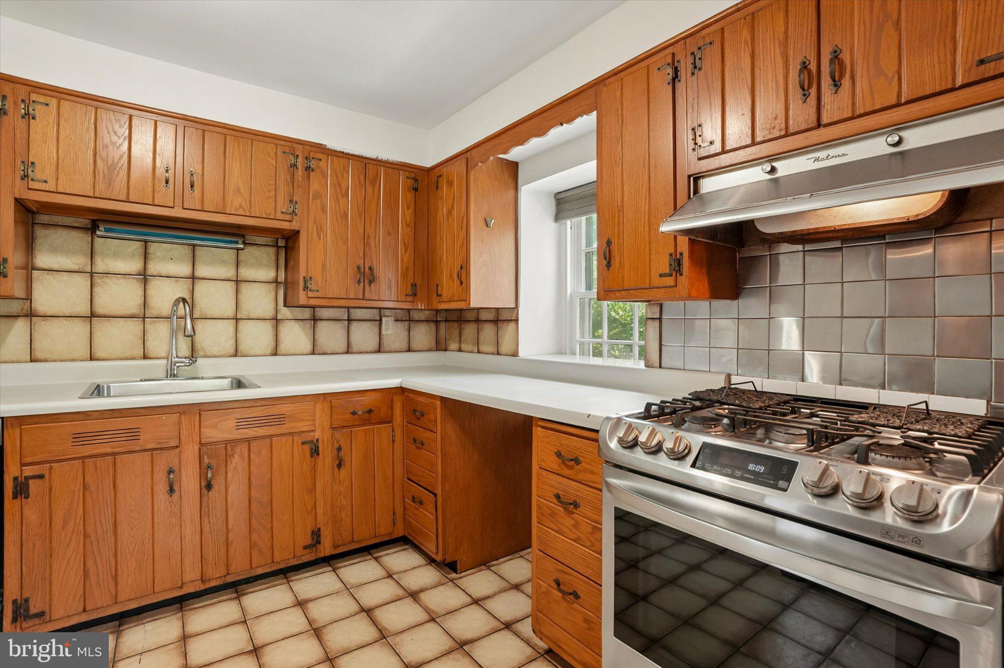 430 Mcclenaghan Mill Road Wynnewood, PA 19096 - Photo 15 of 35 Kitchen