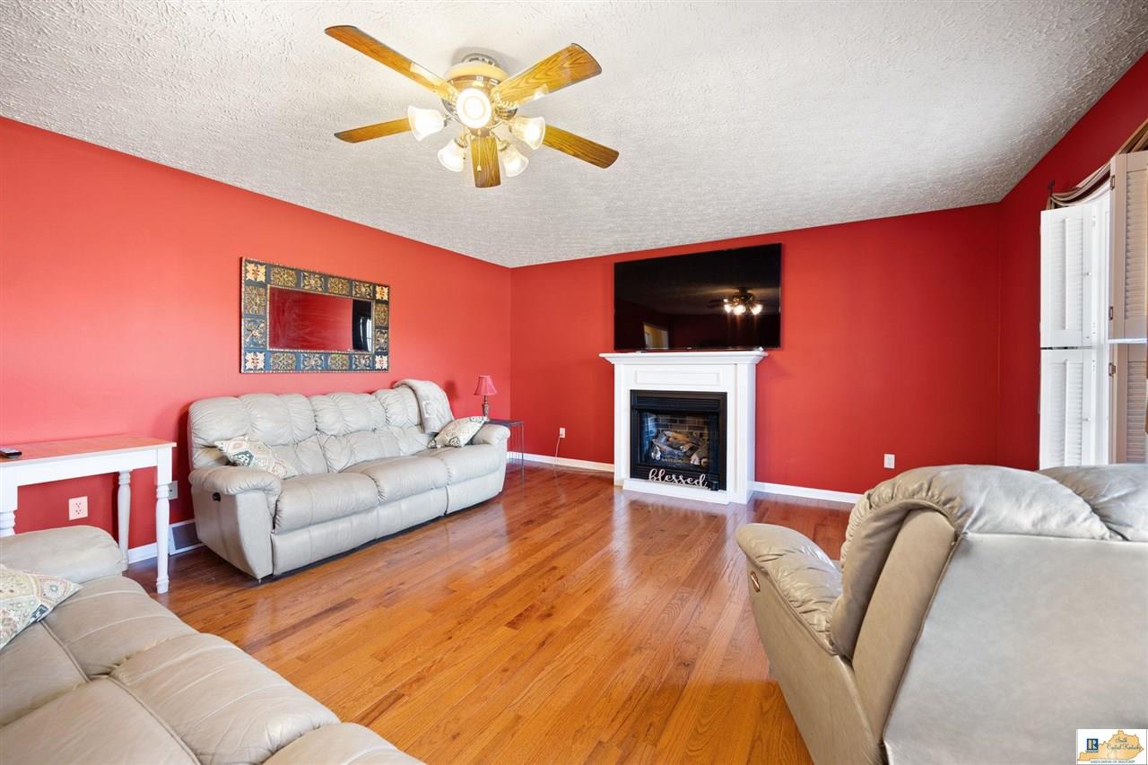 1432 Beaver Creek Boat Ramp Road Glasgow, KY 42141 - Photo 2 of 88 Gallery Image 2