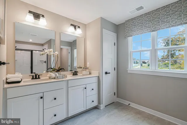 $849,950 | 11900 Sun Valley Drive, Fort Washington, MD 20744