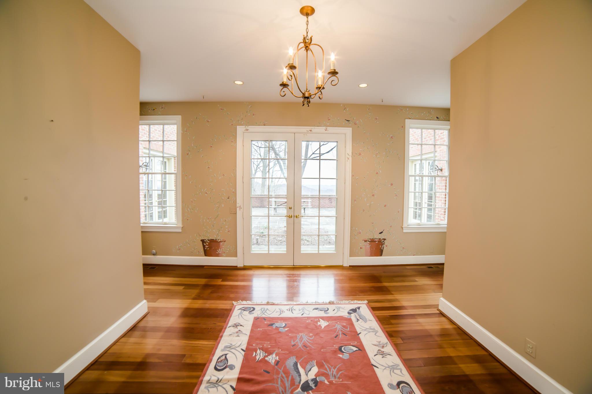 10536 Moreland Road Delaplane, VA 20144 - Photo 5 of 30 Interior (General)