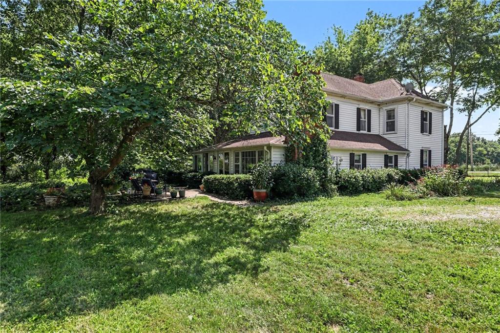 321 North Buckner Tarsney Road Buckner, MO 64016 - Photo 5 of 45