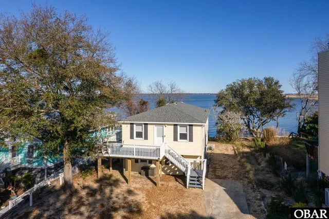 $695,000 | 429 Kitty Hawk Bay Drive, Kill Devil Hills, NC 27948