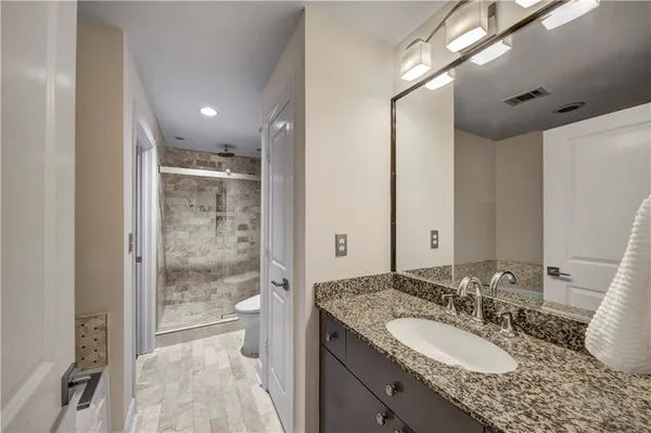 $369,500 | 2626 Peachtree Road Northwest, Unit 412, Atlanta, GA 30305