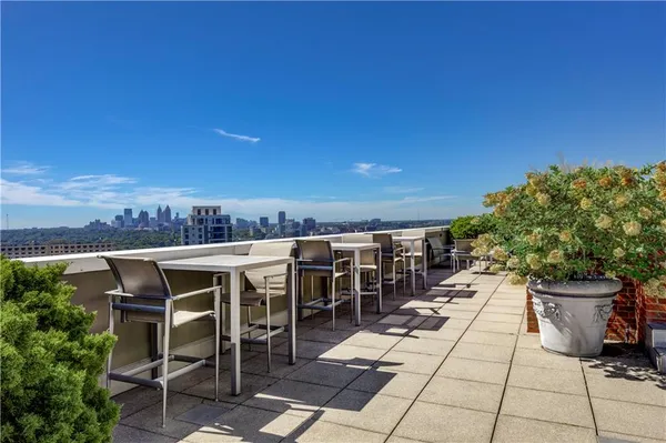 $369,500 | 2626 Peachtree Road Northwest, Unit 412, Atlanta, GA 30305