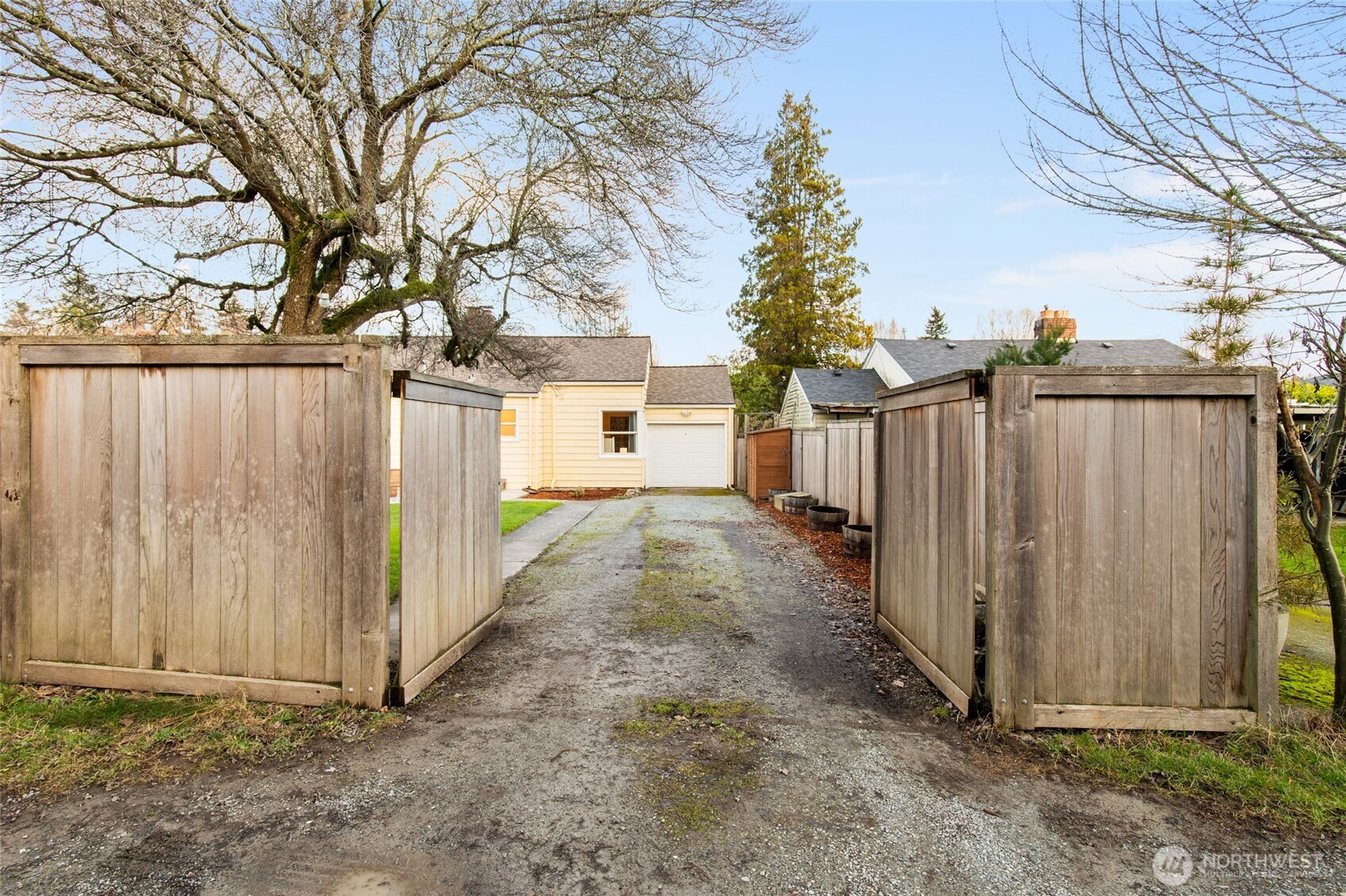 8625 35th Avenue Southwest Seattle, WA 98126 - Photo 27 of 33 a view of a wooden fence