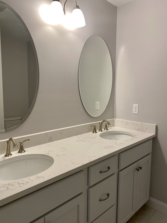 4 Alder Point, Unit 4 Westford, MA 01886 - Photo 20 of 32