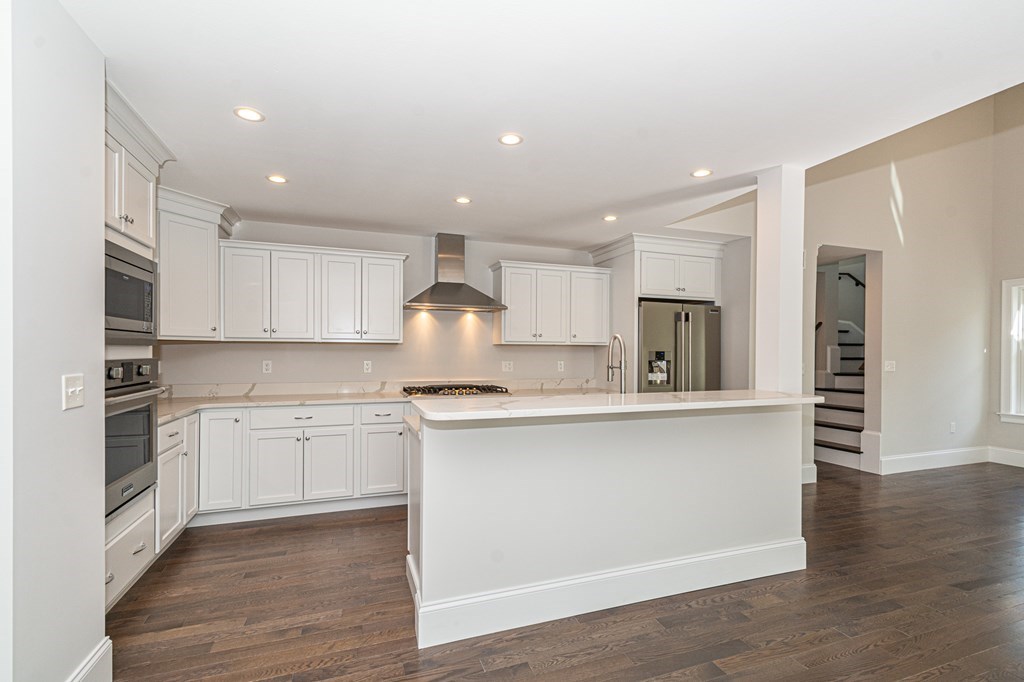 4 Alder Point, Unit 4 Westford, MA 01886 - Photo 3 of 32