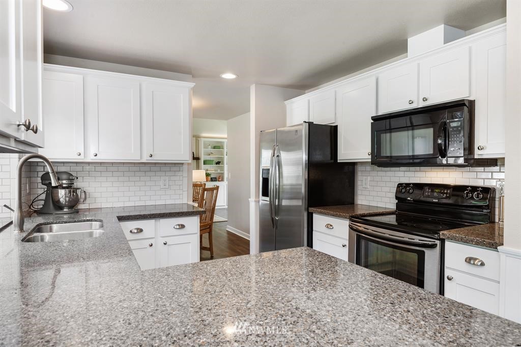 16116 Southeast 156th Street Renton, WA 98058 - Photo 11 of 34 Gallery Image 11