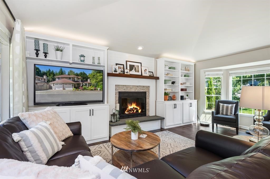 16116 Southeast 156th Street Renton, WA 98058 - Photo 5 of 34 Gallery Image 5