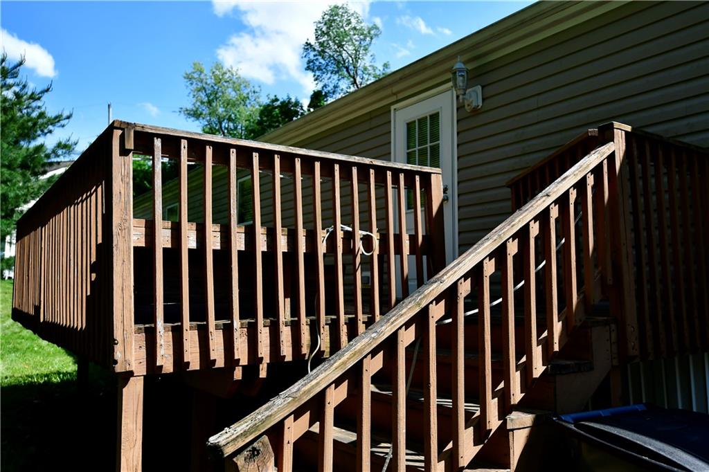 604 Deana Way Rochester, PA 15074 - Photo 4 of 22