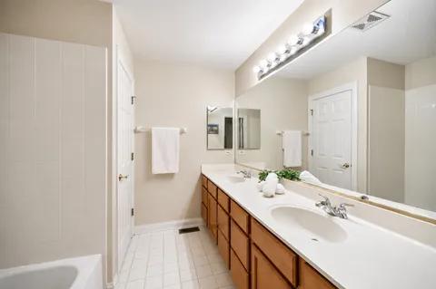 $1,799,000 | 1534 Constitution Drive, Glenview, IL 60026