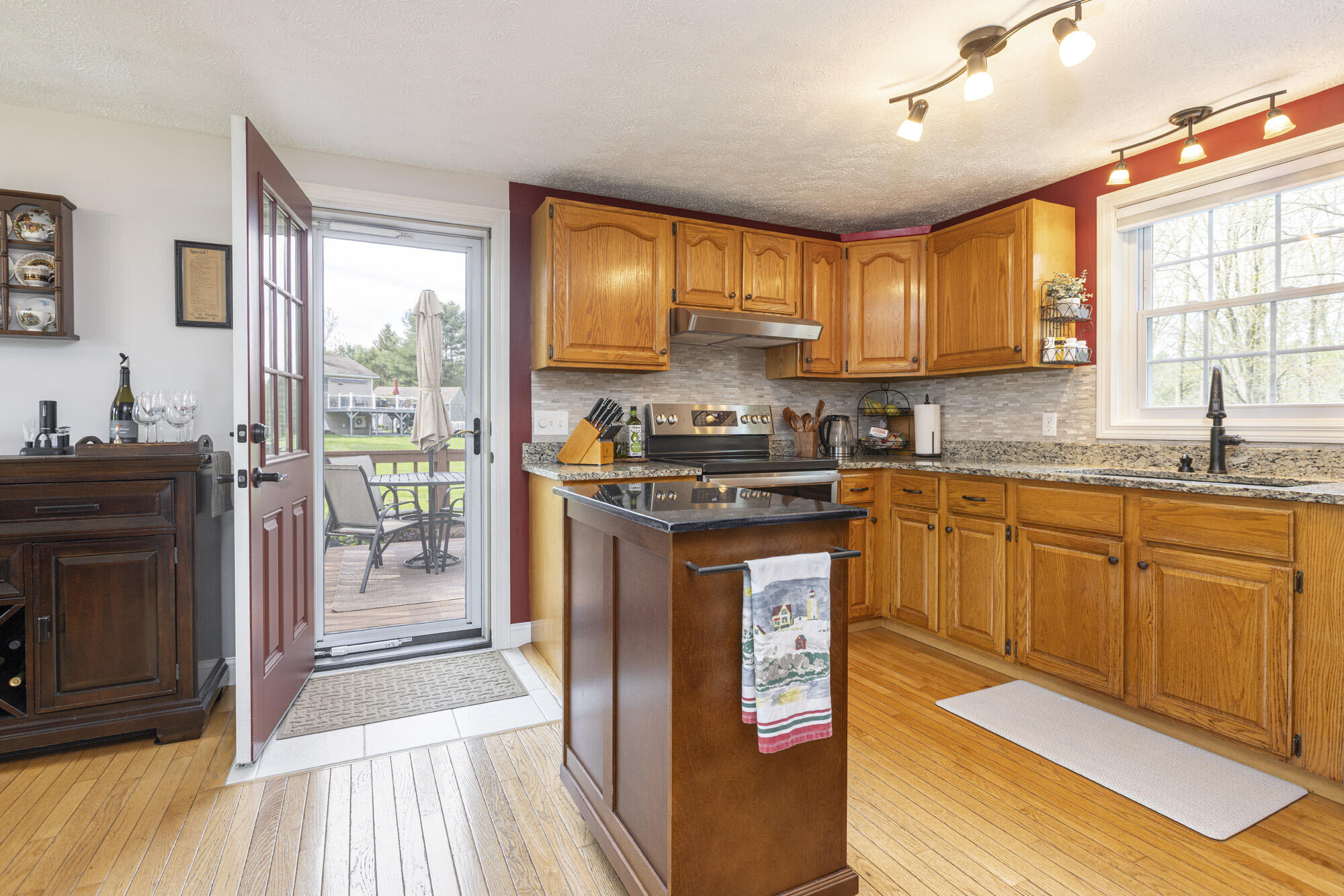 8 Oak Ridge Drive Standish, ME 04084 - Photo 12 of 50 8 Oak Ridge_W5_9