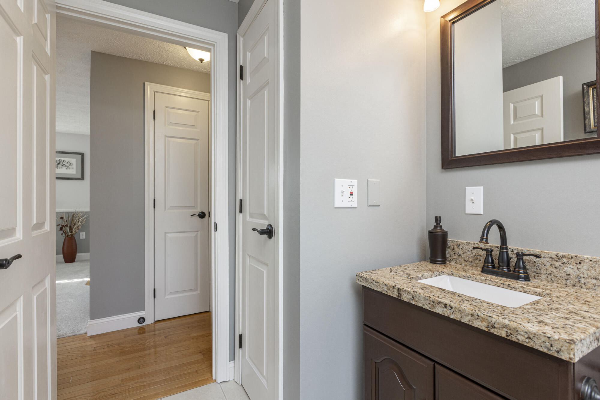 8 Oak Ridge Drive Standish, ME 04084 - Photo 18 of 50 8 Oak Ridge_W5_15