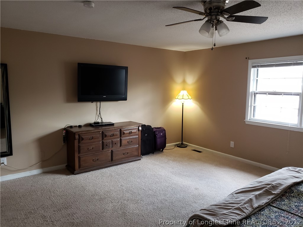 5725 Archer Road Hope Mills, NC 28348 - Photo 18 of 26 Gallery Image 18