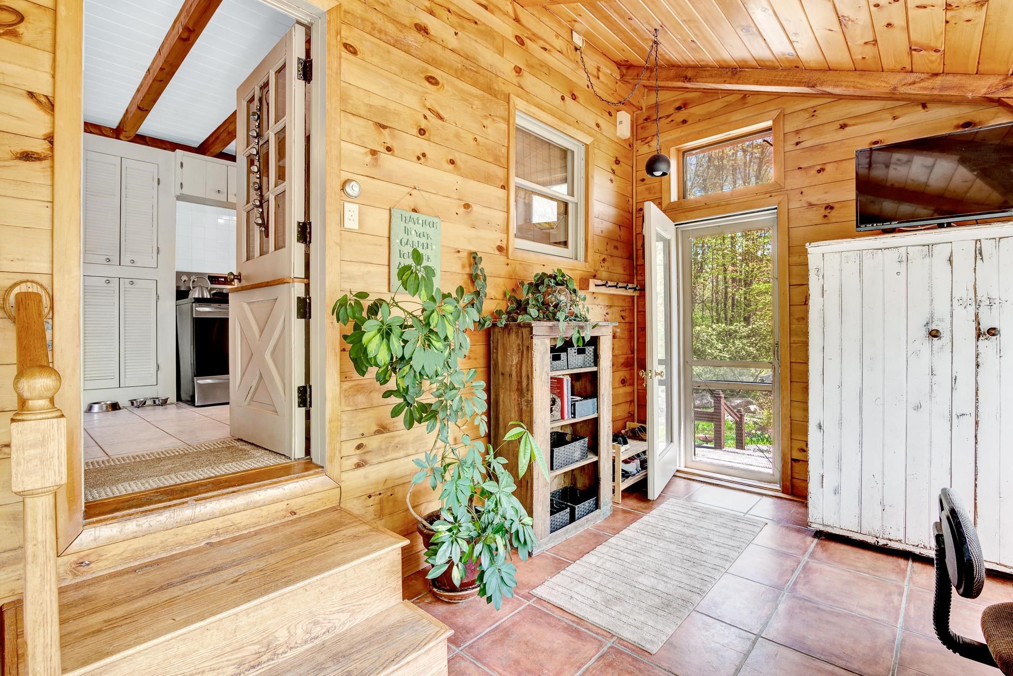 759 First Crown Point Road Strafford, NH 03884 - Photo 5 of 40