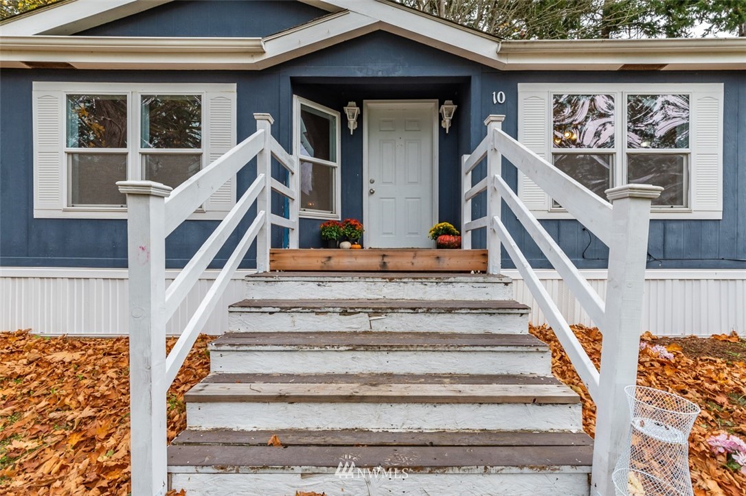 2930 North Taylor Road, Unit 10 Oak Harbor, WA 98277 - Photo 3 of 34 Gallery Image 3