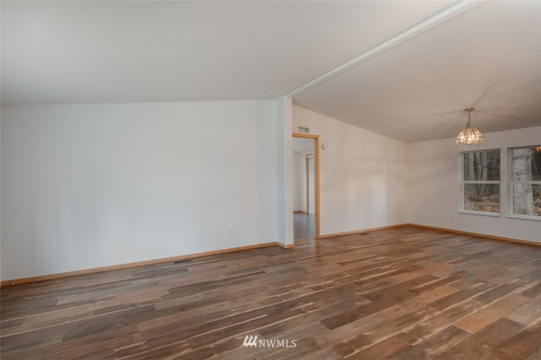 2930 North Taylor Road, Unit 10 Oak Harbor, WA 98277 - Photo 5 of 34 Gallery Image 5
