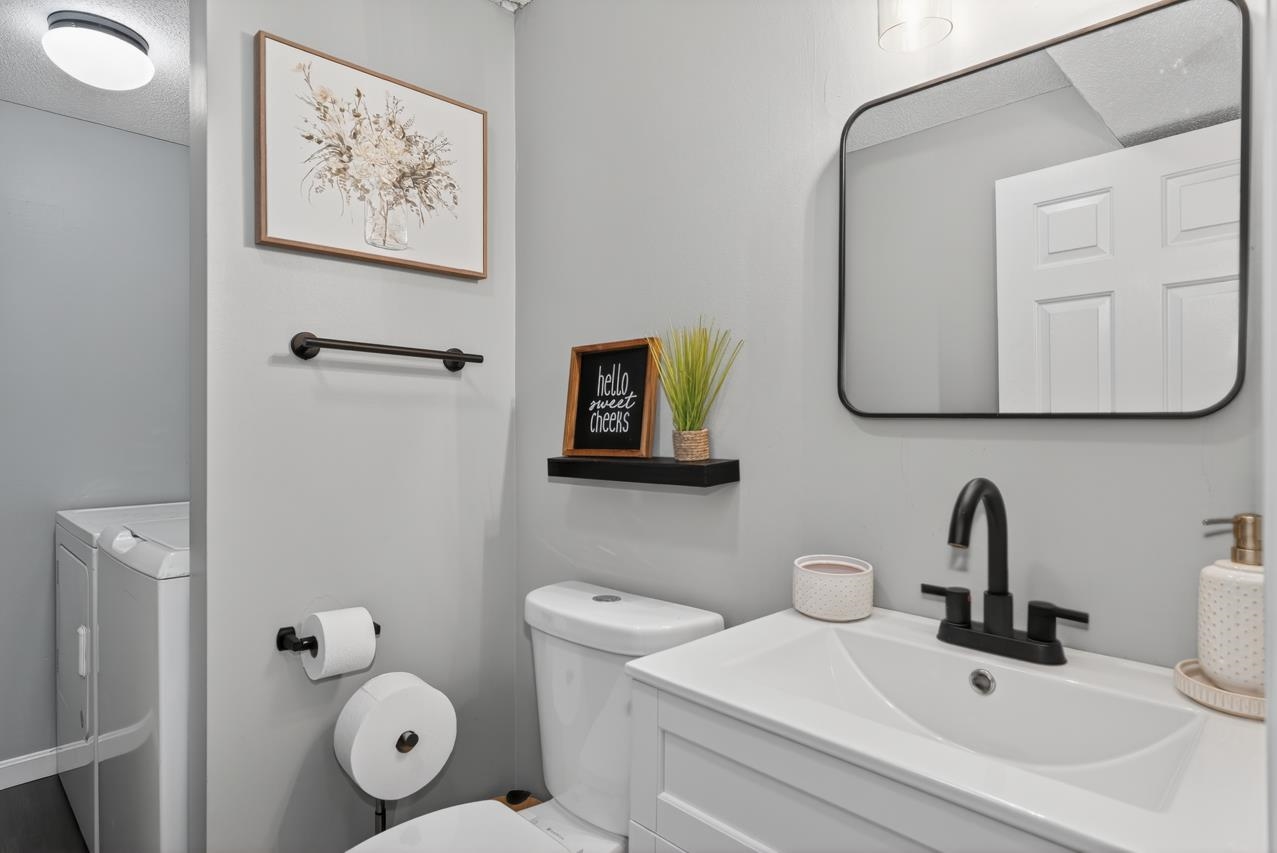 53 East Ridge Road, Unit 53 Merrimack, NH 03054 - Photo 13 of 25 Gallery Image 13