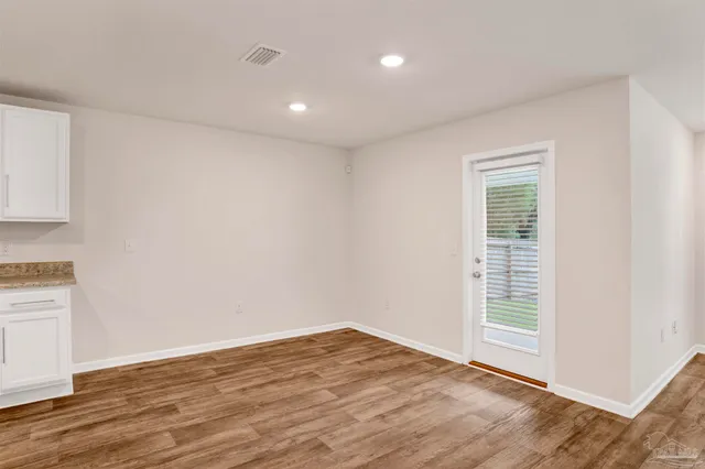 $2,145 | 1894 Mary Jo Way, Pensacola, FL 32534