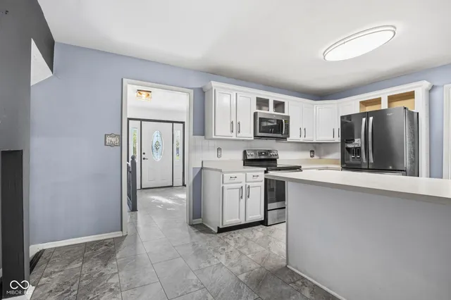 $419,900 | 4404 Devon Lake Road, Indianapolis, IN 46226