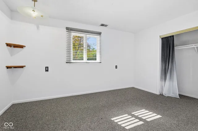 $419,900 | 4404 Devon Lake Road, Indianapolis, IN 46226