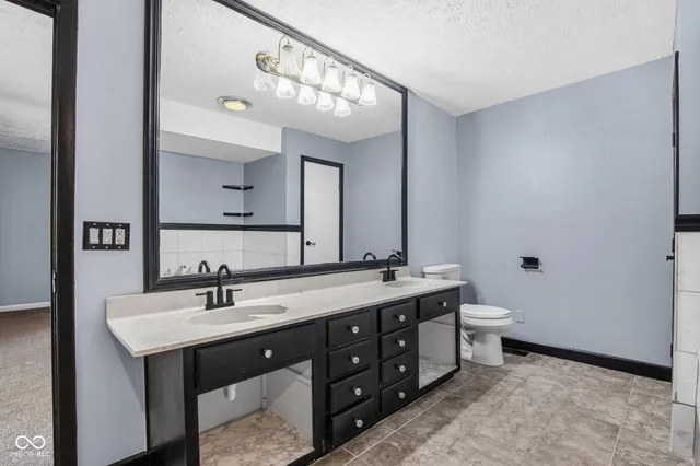 $419,900 | 4404 Devon Lake Road, Indianapolis, IN 46226