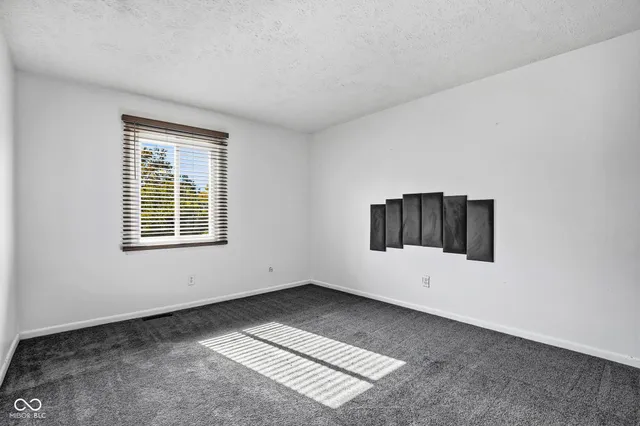 $419,900 | 4404 Devon Lake Road, Indianapolis, IN 46226