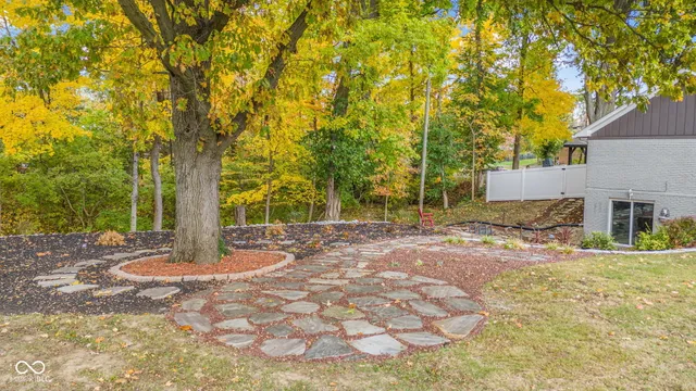 $419,900 | 4404 Devon Lake Road, Indianapolis, IN 46226