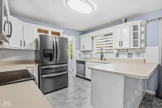 $419,900 | 4404 Devon Lake Road, Indianapolis, IN 46226