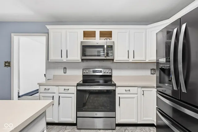 $419,900 | 4404 Devon Lake Road, Indianapolis, IN 46226