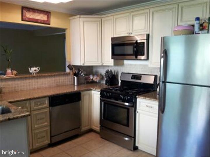 603 Parry Road Cinnaminson, NJ 08077 - Photo 4 of 12 Kitchen