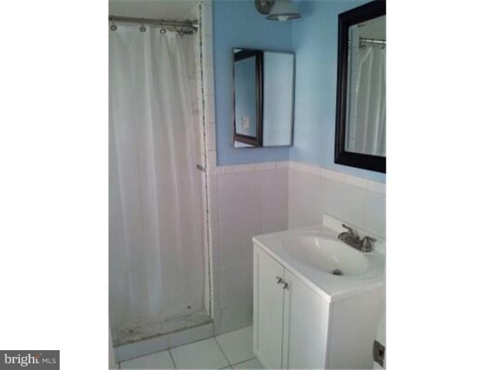 603 Parry Road Cinnaminson, NJ 08077 - Photo 5 of 12 Bathroom