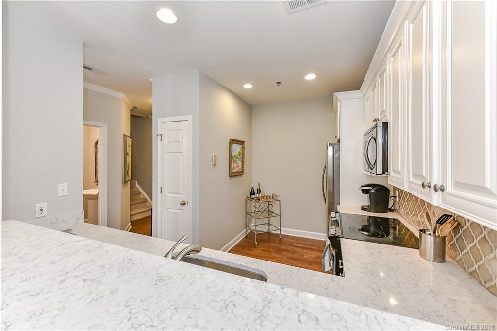 416 Queens Road, Unit 16 Charlotte, NC 28207 - Photo 13 of 29 Gallery Image 13