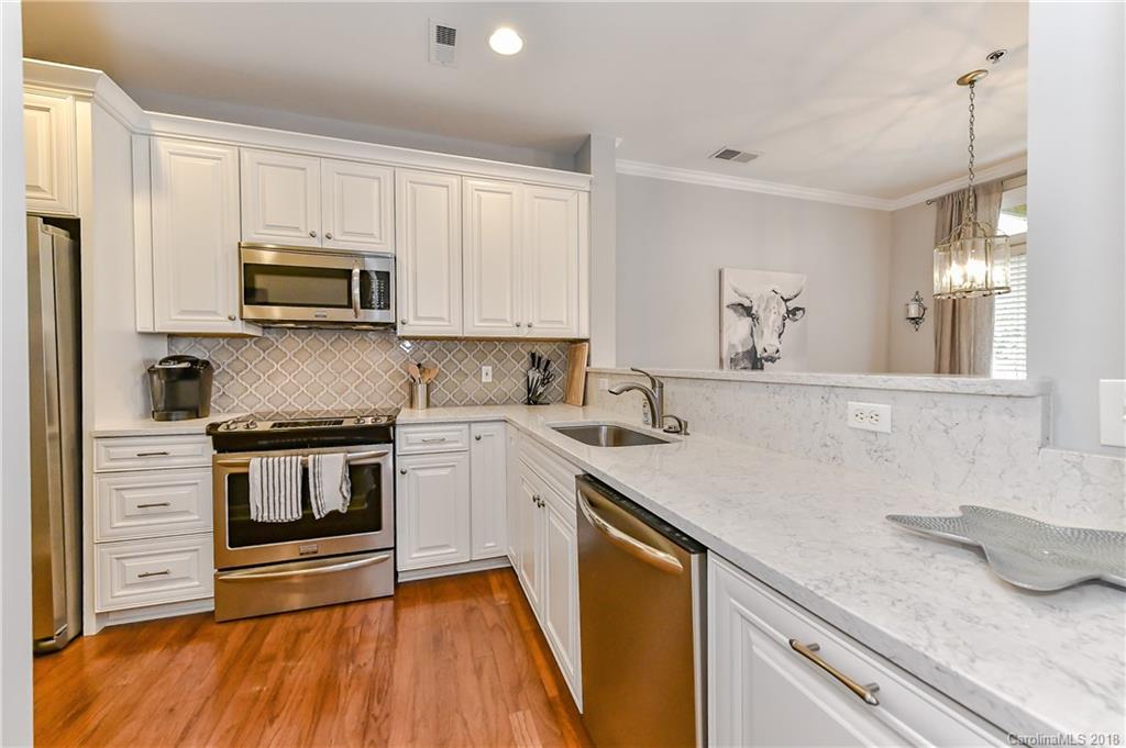 416 Queens Road, Unit 16 Charlotte, NC 28207 - Photo 14 of 29 Gallery Image 14