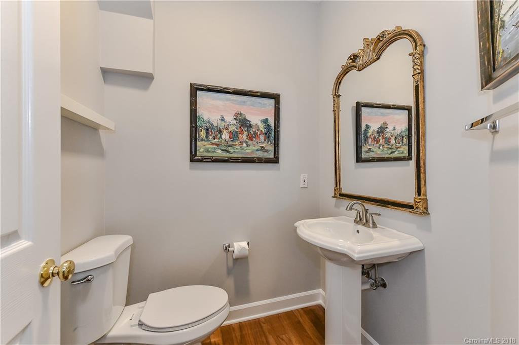 416 Queens Road, Unit 16 Charlotte, NC 28207 - Photo 18 of 29 Gallery Image 18