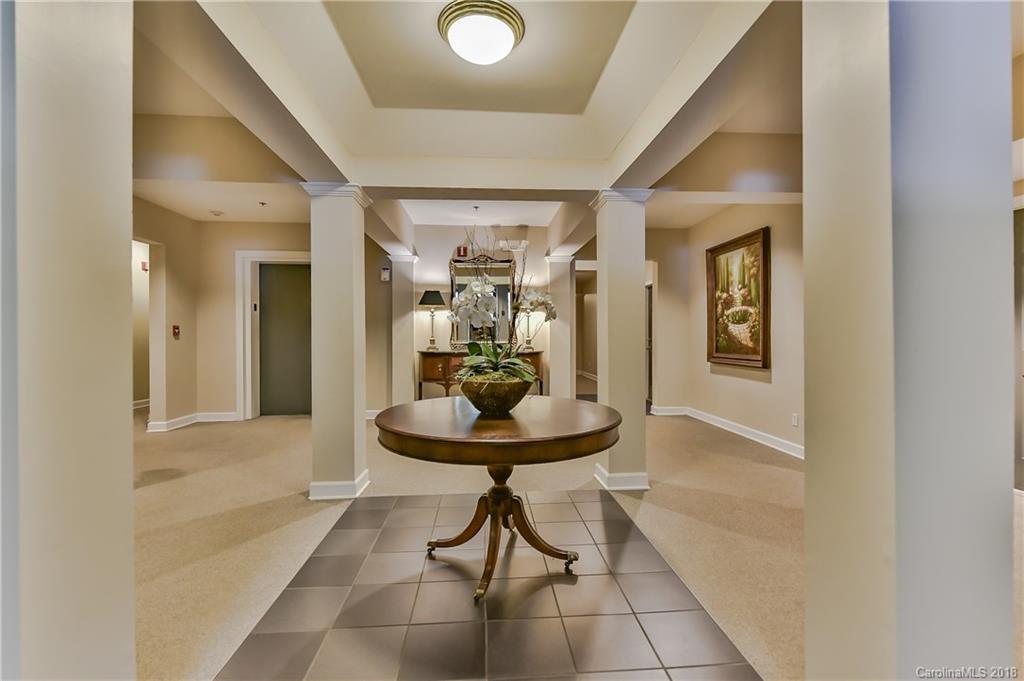 416 Queens Road, Unit 16 Charlotte, NC 28207 - Photo 3 of 29 Gallery Image 3