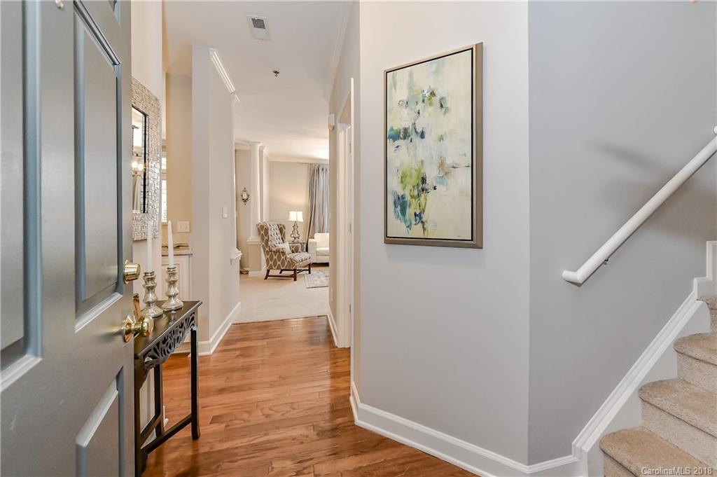 416 Queens Road, Unit 16 Charlotte, NC 28207 - Photo 4 of 29 Gallery Image 4