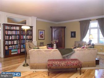423 Clement Road Jenkintown, PA 19046 - Photo 12 of 12 Living Room