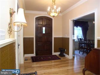 423 Clement Road Jenkintown, PA 19046 - Photo 8 of 12