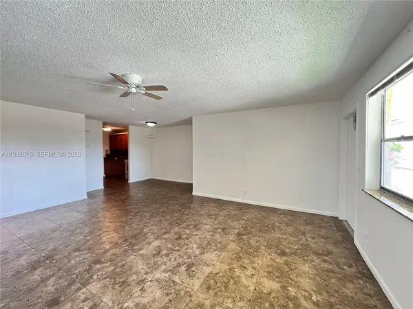 $2,150 | 850 East Commercial Boulevard, Unit 216B, Oakland Park, FL 33334