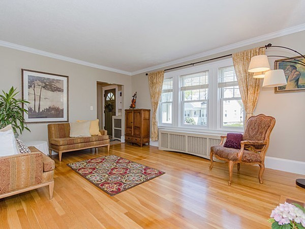 38 Gretter Road Boston, MA 02132 - Photo 4 of 24 Gallery Image 4