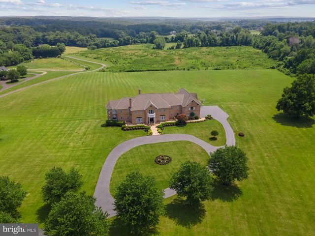 $2,995,500 | 14950 Kelley Farm Drive, Darnestown, MD 20874