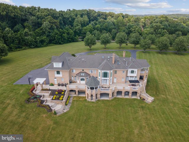 $2,995,500 | 14950 Kelley Farm Drive, Darnestown, MD 20874
