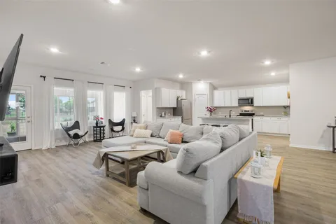 $425,000 | 109 Egret Drive, Bastrop, TX 78602