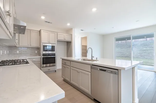 $799,900 | 17014 Tupper Street, Lathrop, CA 95330