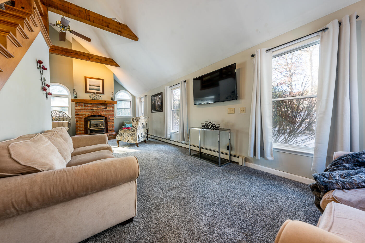 35 Spruce Grove Road Harwich, MA 02645 - Photo 27 of 48 livroom5