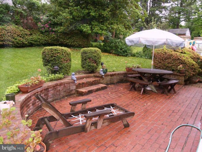 635 Sussex Road Towson, MD 21286 - Photo 8 of 19 Patio